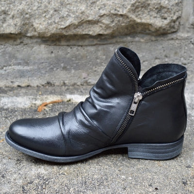 Vianne | Elegant Ankle Boots with Zip Closure
