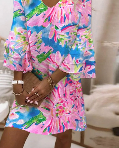 Mini dress with bell sleeves in sweet pink