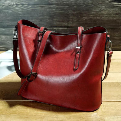 Tyri  Shoulder Bag