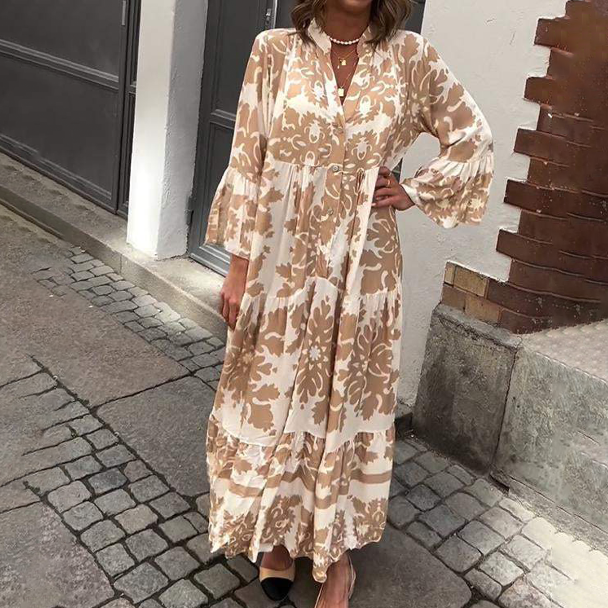 Maxi dresses with 3/4 sleeves and an attractive V-neck