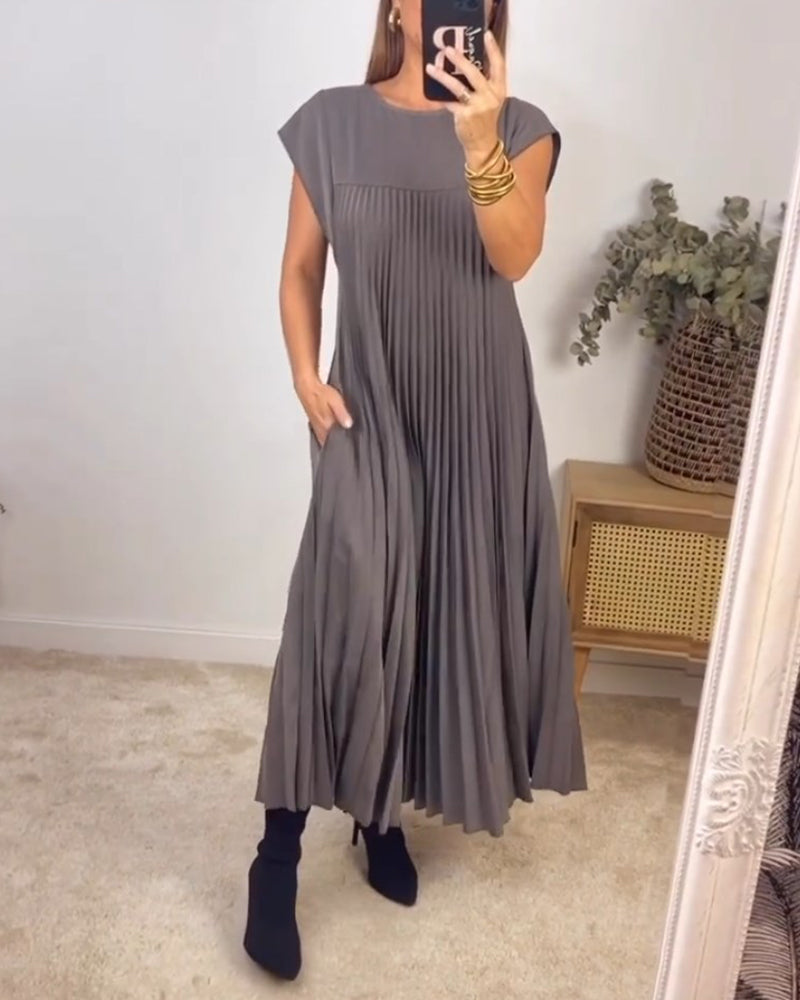 Norit  Maxi Dress with Pleats