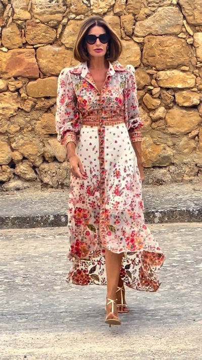 Maxi dresses with elegant floral print