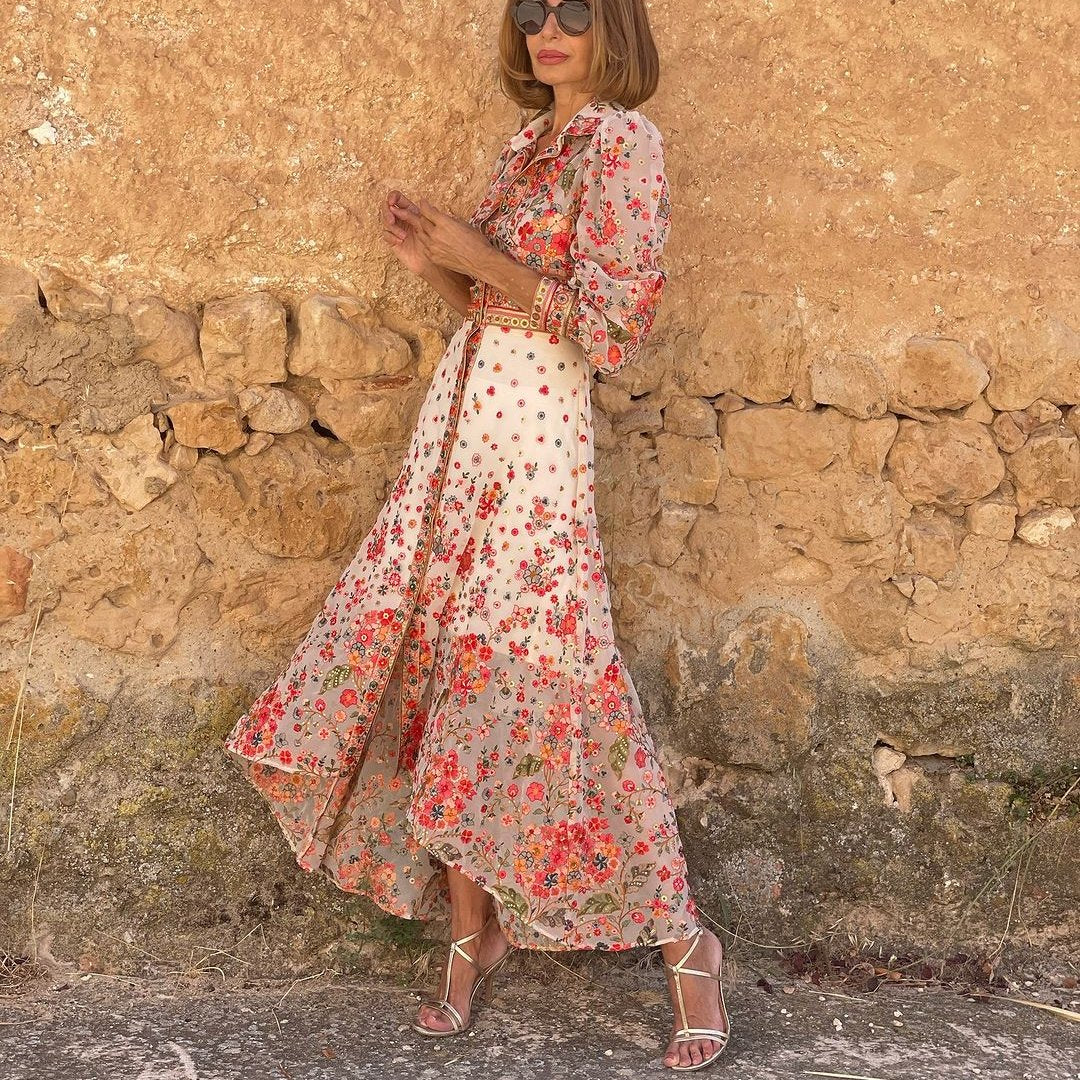Maxi dresses with elegant floral print