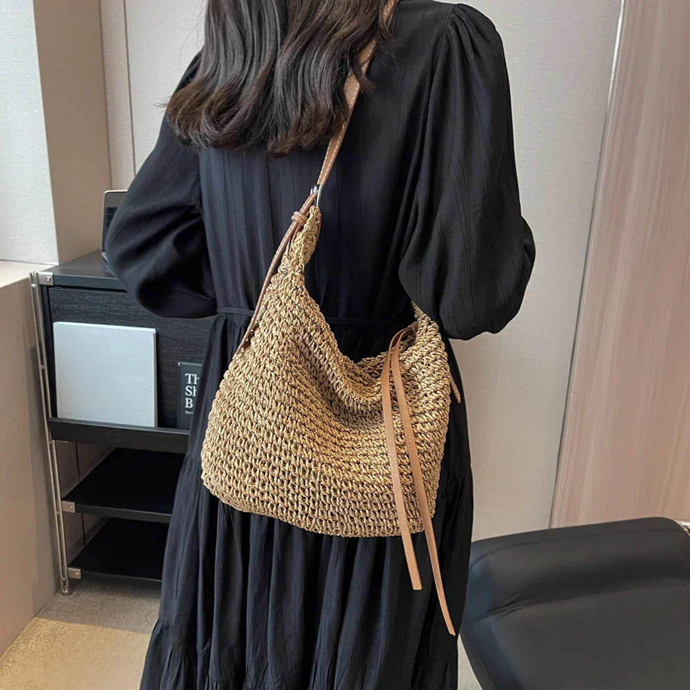 Arnljot  Structured Shoulder Bag in Woven Style