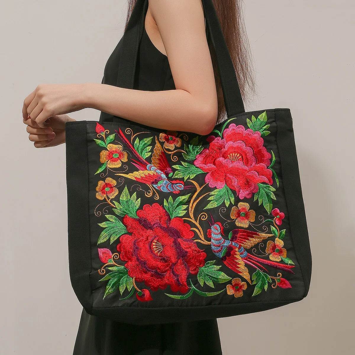Ingleiv  Embroidered tote bag with artistic expression