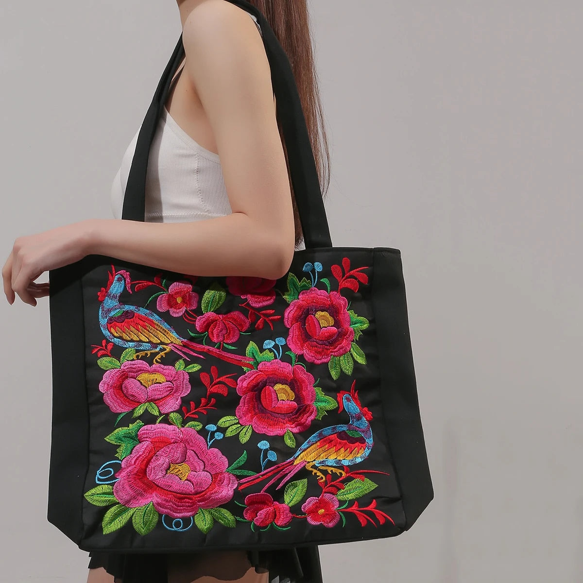 Ingleiv  Embroidered tote bag with artistic expression