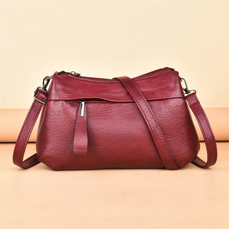 Hallgerd Elegant shoulder bag with timeless style