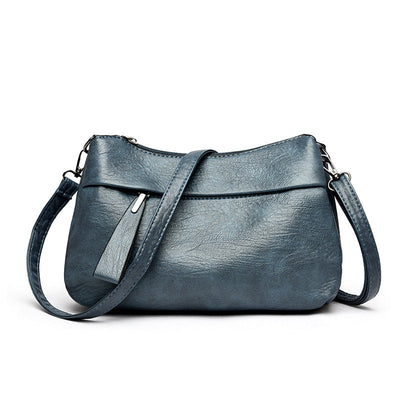 Hallgerd Elegant shoulder bag with timeless style