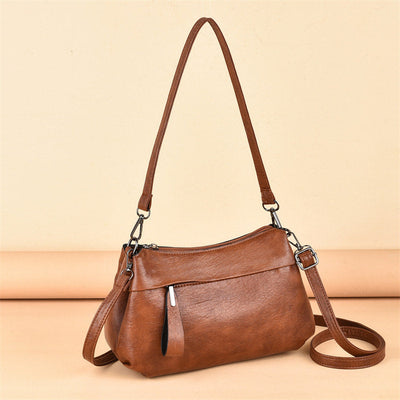 Hallgerd Elegant shoulder bag with timeless style